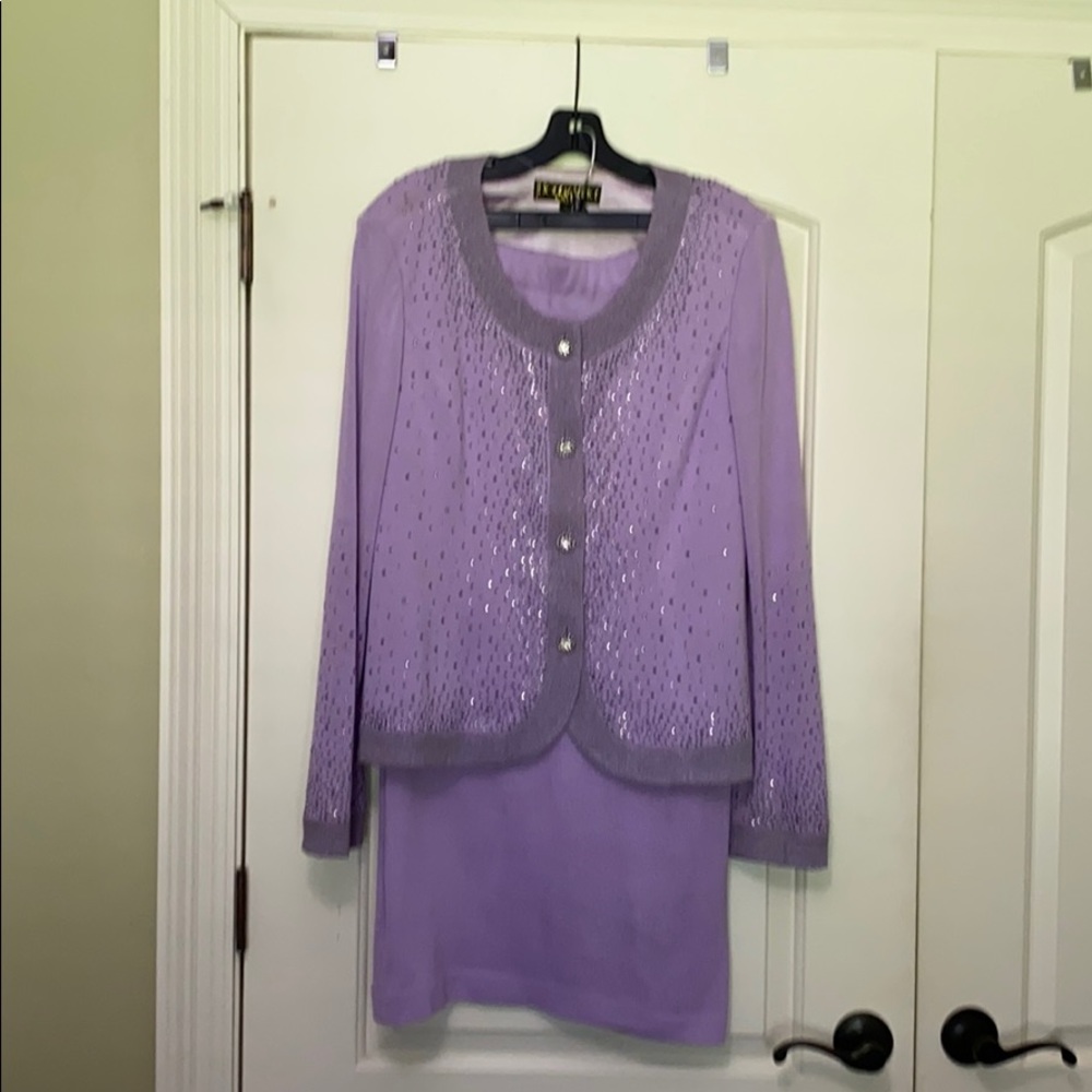 Donna Vinci Knit Suit &175